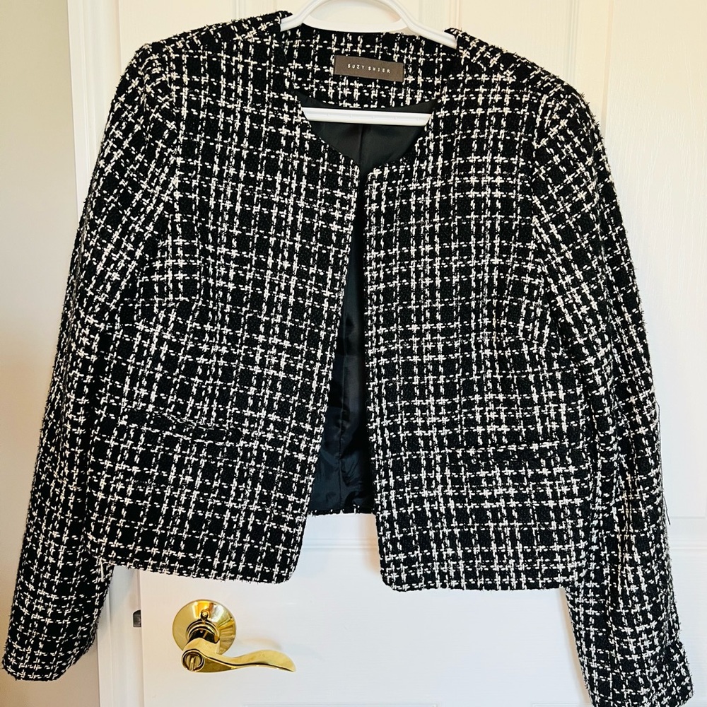 Suzy Shier Women's Black and White Tweed Blazer